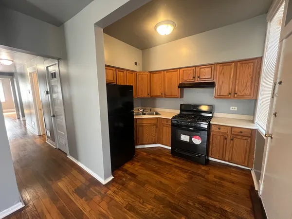 $1,500 | 734 East 95th Street, Unit 3E, Chicago, IL 60619