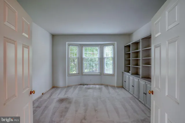 $860,000 | 12 West Shore Court, Landenberg, PA 19350