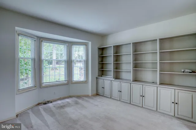 $860,000 | 12 West Shore Court, Landenberg, PA 19350