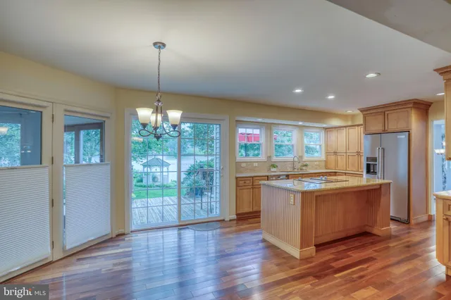 $860,000 | 12 West Shore Court, Landenberg, PA 19350