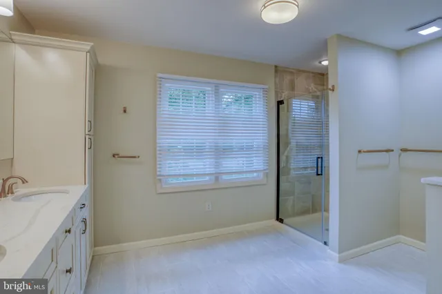 $860,000 | 12 West Shore Court, Landenberg, PA 19350