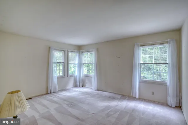 $860,000 | 12 West Shore Court, Landenberg, PA 19350