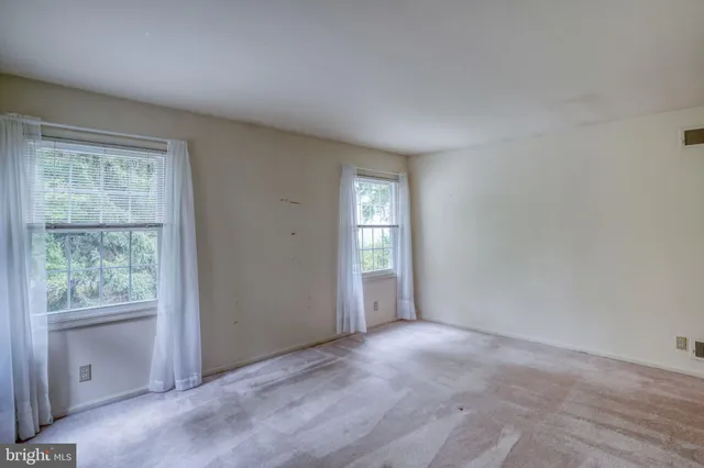 $860,000 | 12 West Shore Court, Landenberg, PA 19350