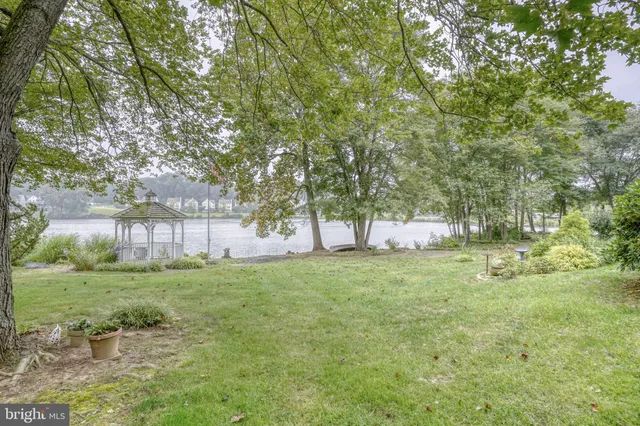 $860,000 | 12 West Shore Court, Landenberg, PA 19350