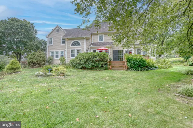 $860,000 | 12 West Shore Court, Landenberg, PA 19350