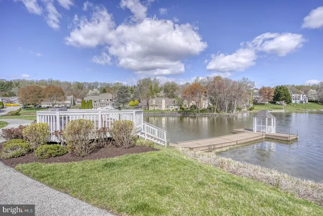 $860,000 | 12 West Shore Court, Landenberg, PA 19350