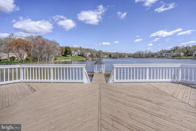 $860,000 | 12 West Shore Court, Landenberg, PA 19350