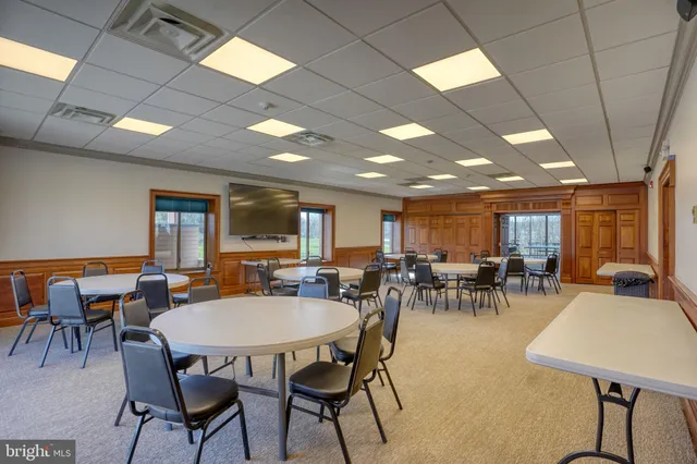 $860,000 | 12 West Shore Court, Landenberg, PA 19350