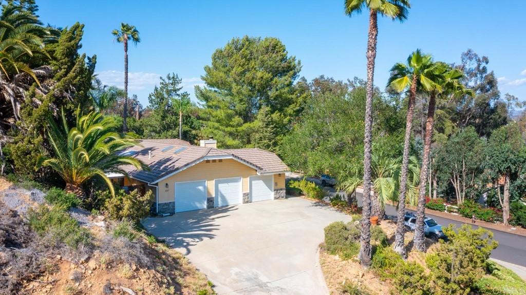 397 Barbados Circle Fallbrook, CA 92028 - Photo 1 of 1 Gallery Image 1