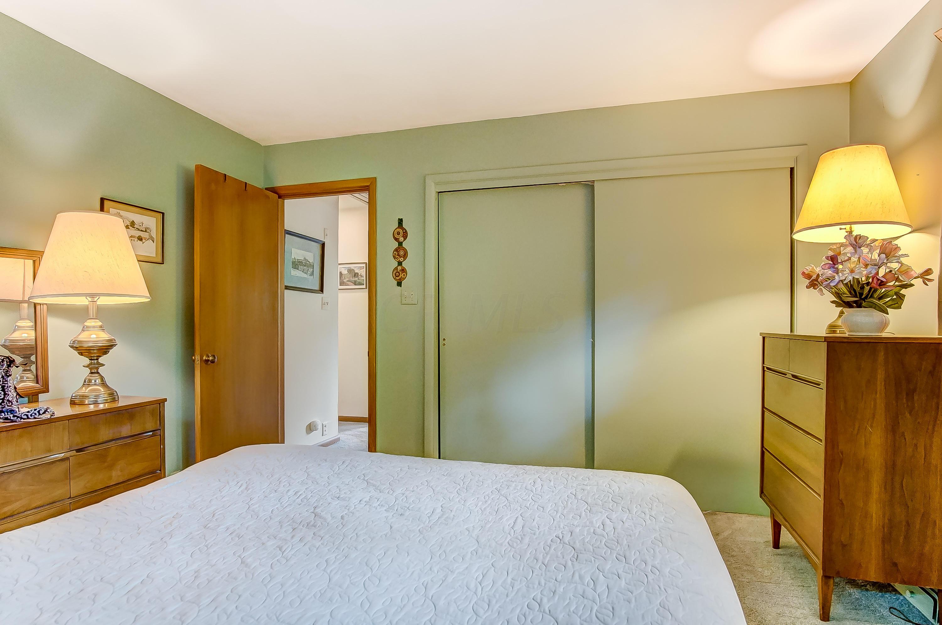 1783 Harwitch Road Columbus, OH 43221 - Photo 23 of 34 Bedroom 1