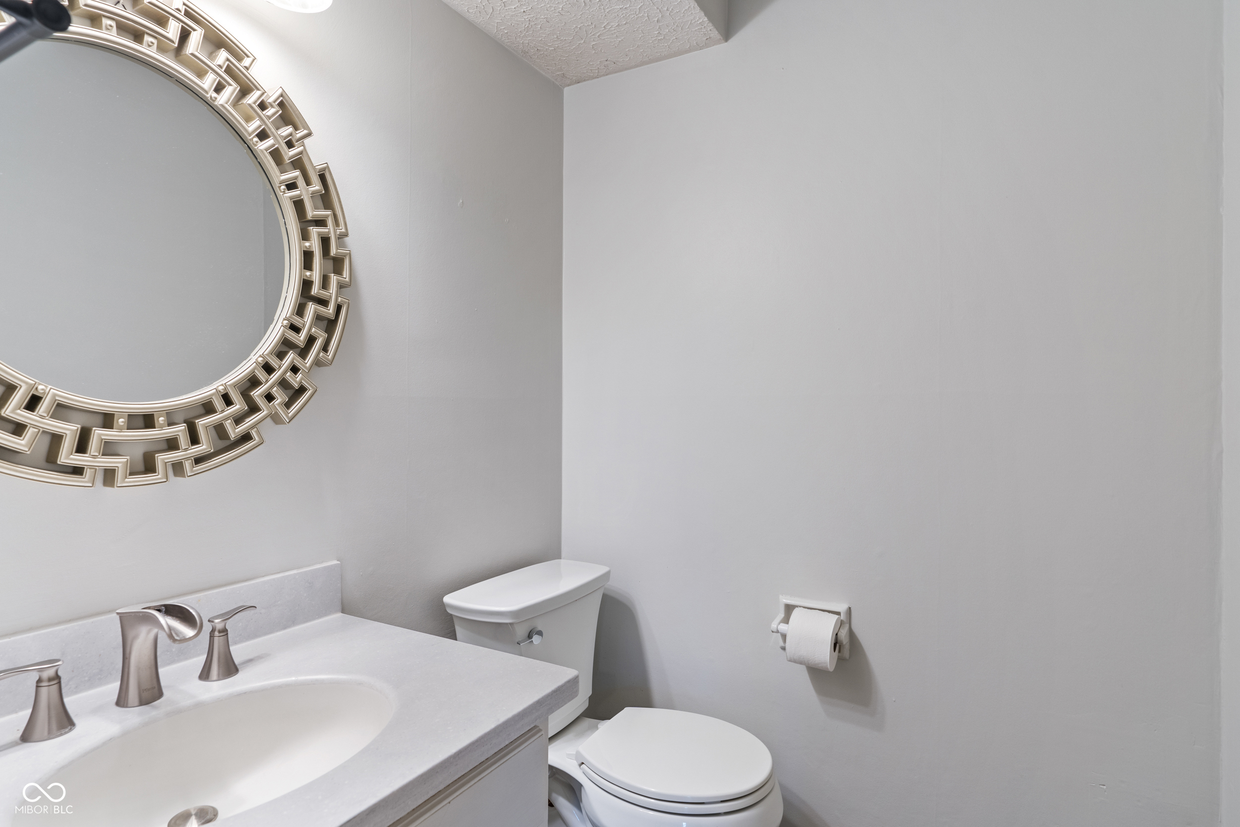 12715 Charing Cross Road Carmel, IN 46033 - Photo 17 of 42 Gallery Image 17