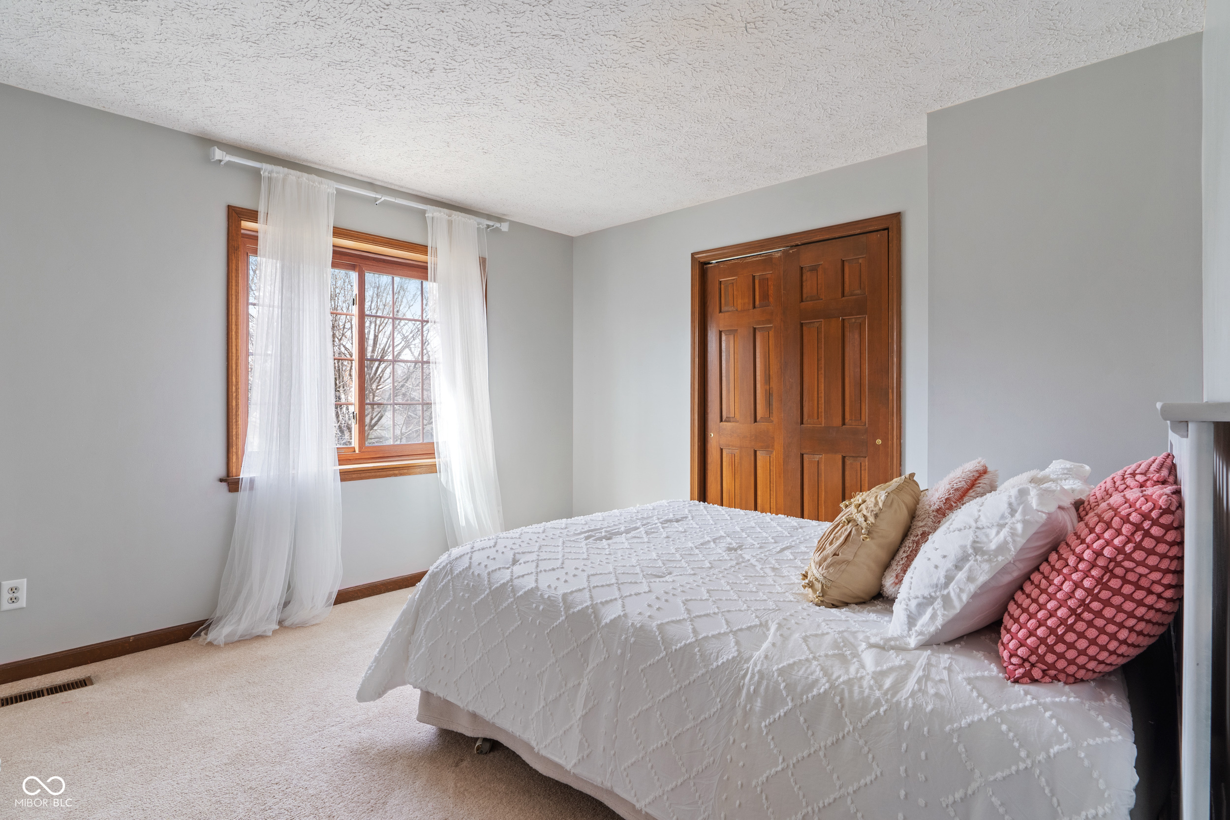 12715 Charing Cross Road Carmel, IN 46033 - Photo 27 of 42 Gallery Image 27