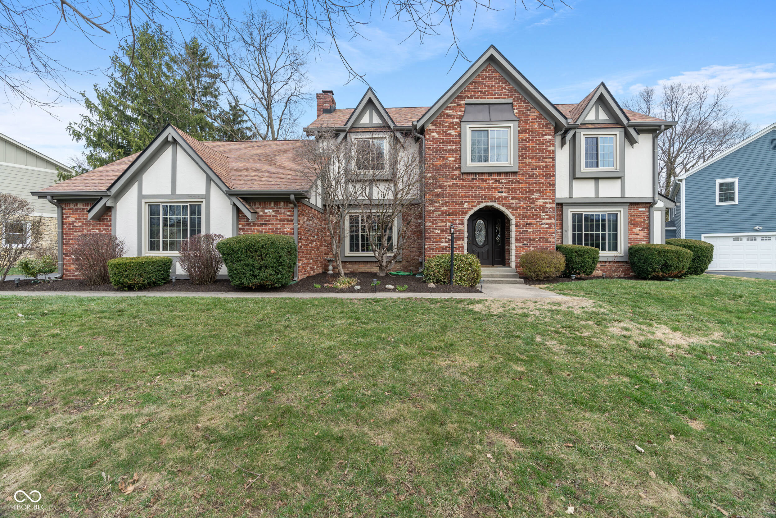 12715 Charing Cross Road Carmel, IN 46033 - Photo 3 of 42 Gallery Image 3