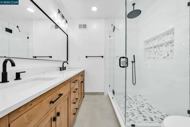 a view of a outdoor space