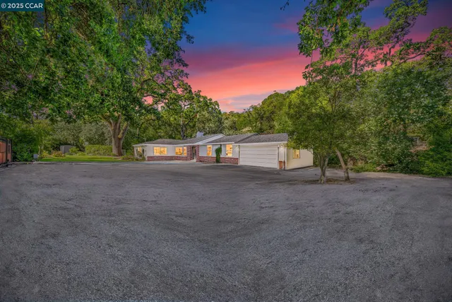 $1,955,000 | 205 Castle Hill Ranch Road, Walnut Creek, CA 94595