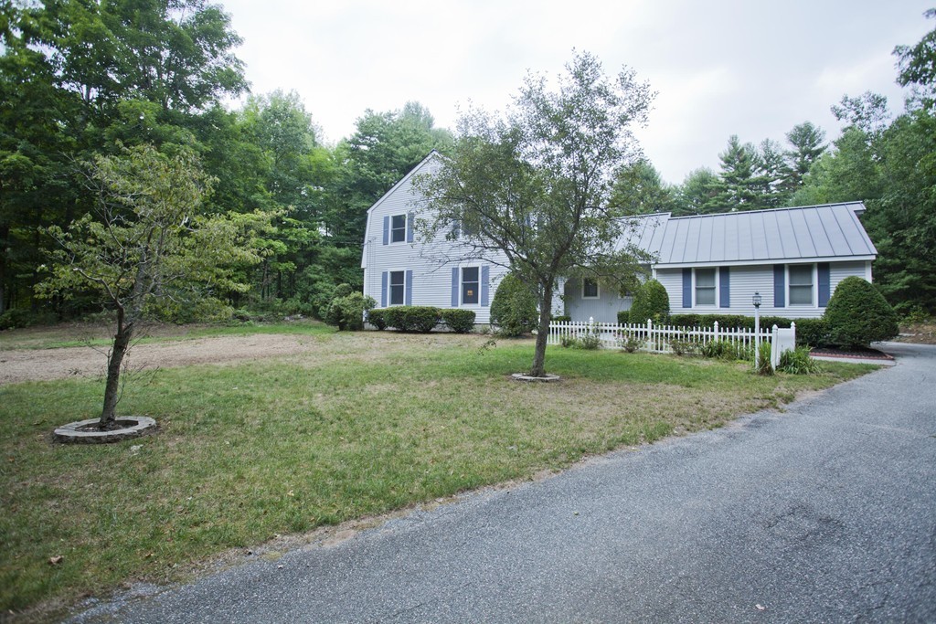 140 Old Bay Road Belchertown, MA 01007 - Photo 2 of 29 Gallery Image 2
