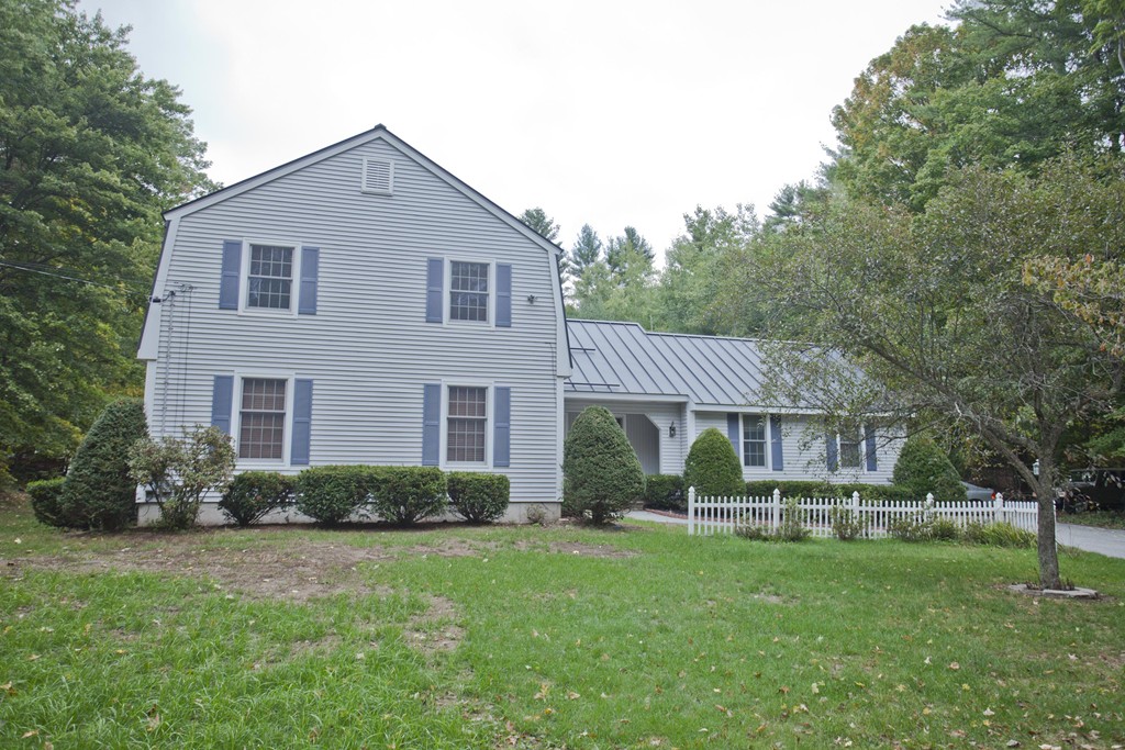 140 Old Bay Road Belchertown, MA 01007 - Photo 3 of 29 Gallery Image 3