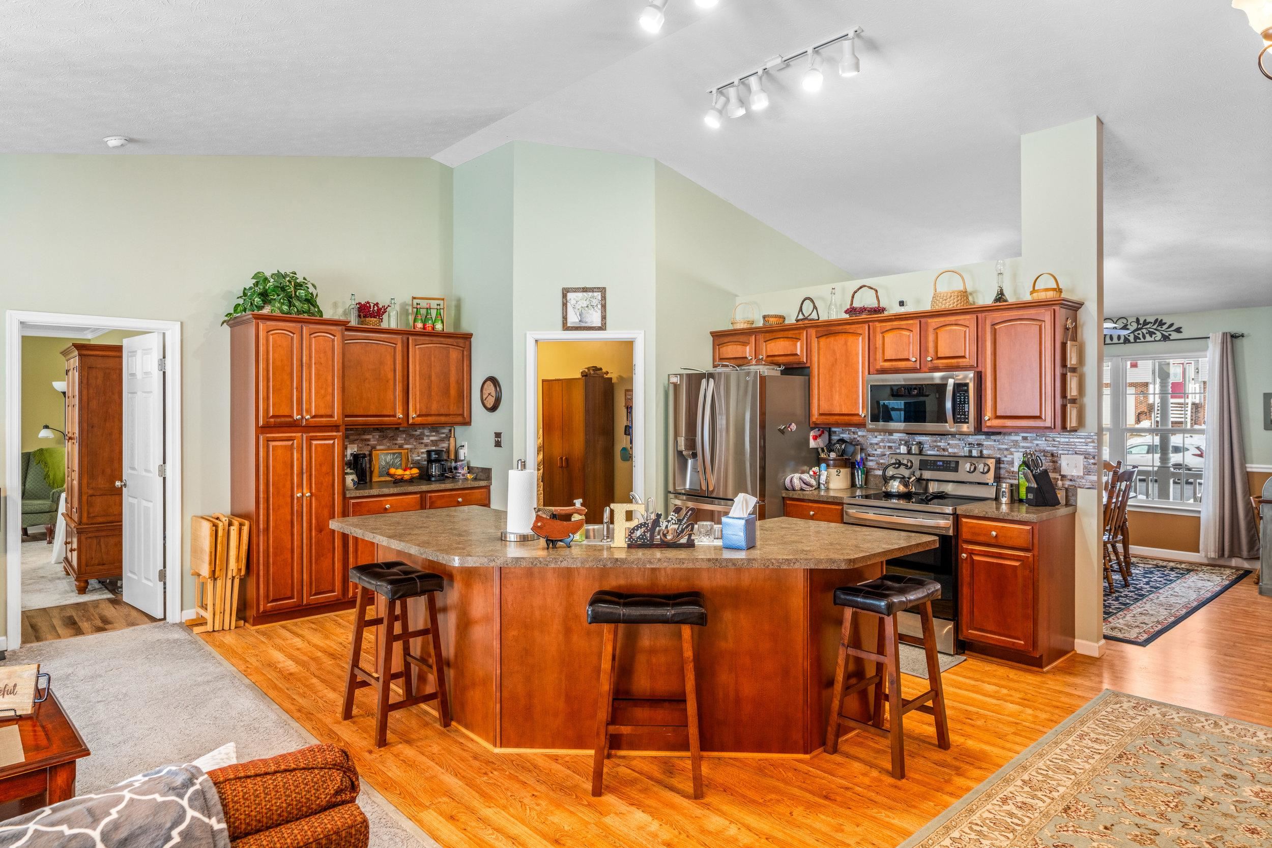 901 Ritchie Boulevard Staunton, VA 24401 - Photo 3 of 36 a view of a dining room with furniture