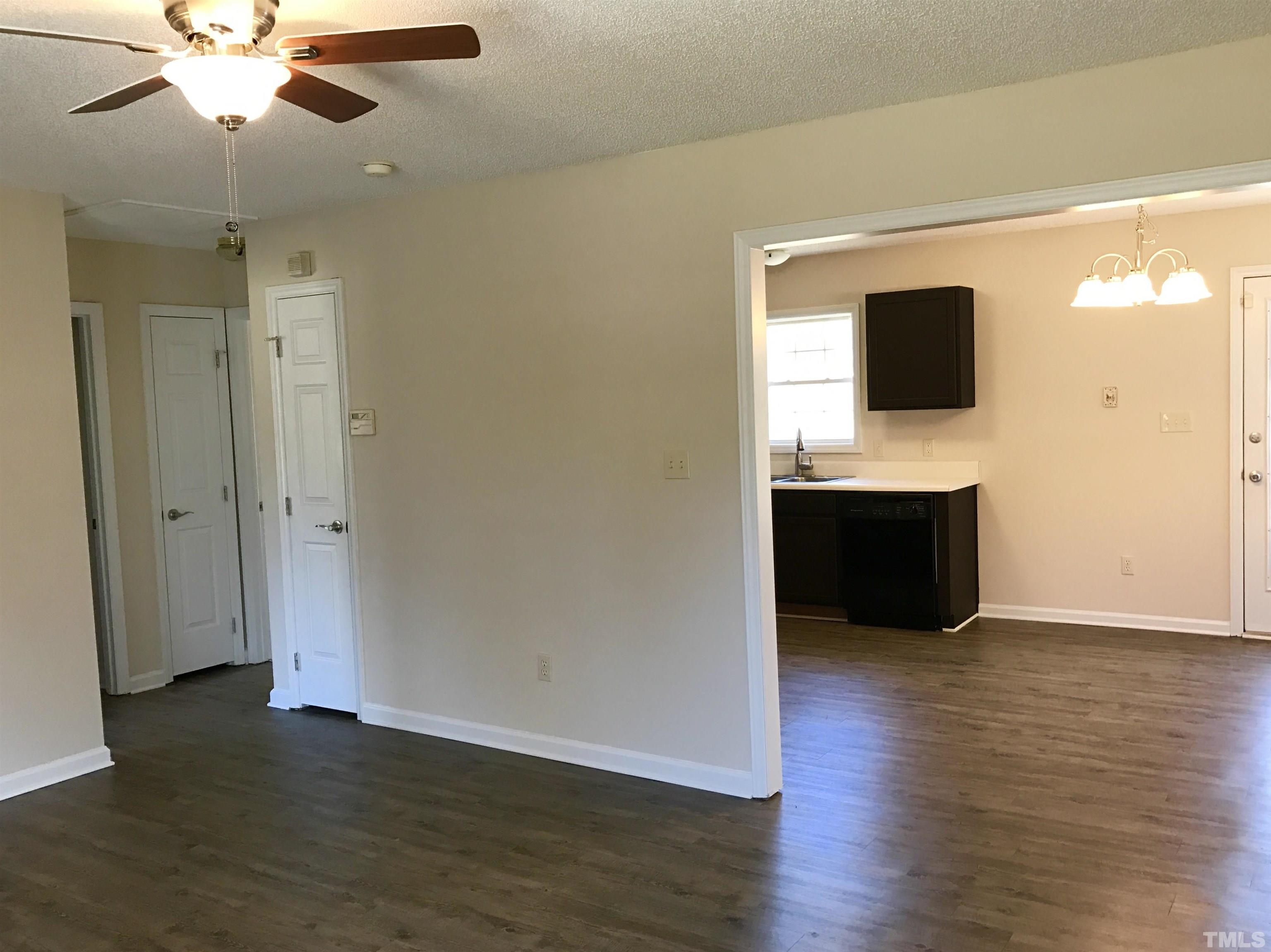 136 Cooper Branch Road Clayton, NC 27520 - Photo 4 of 16 Gallery Image 4