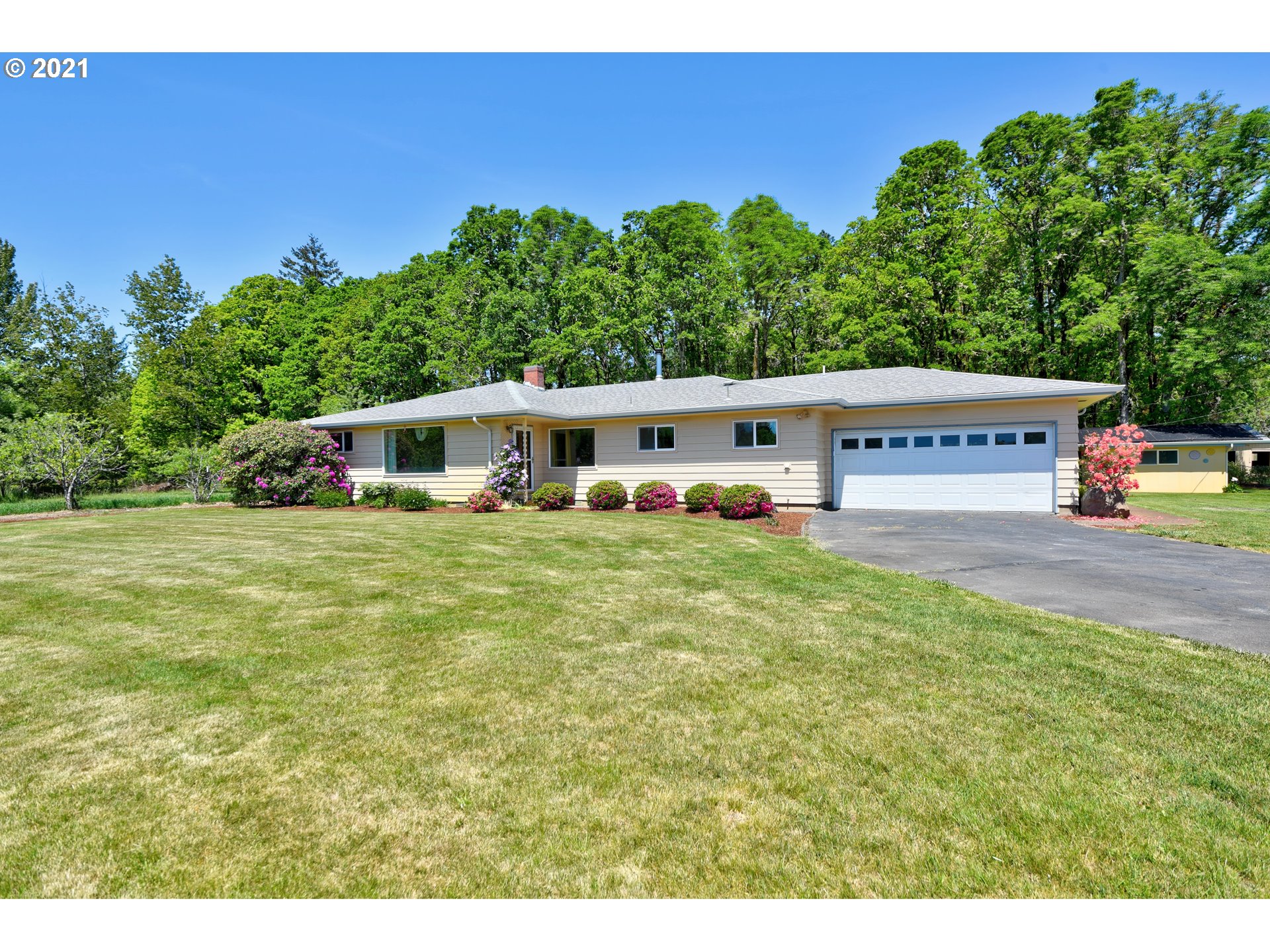 24837 Suttle Road Elmira, OR 97437 - Photo 1 of 32 Gallery Image 1