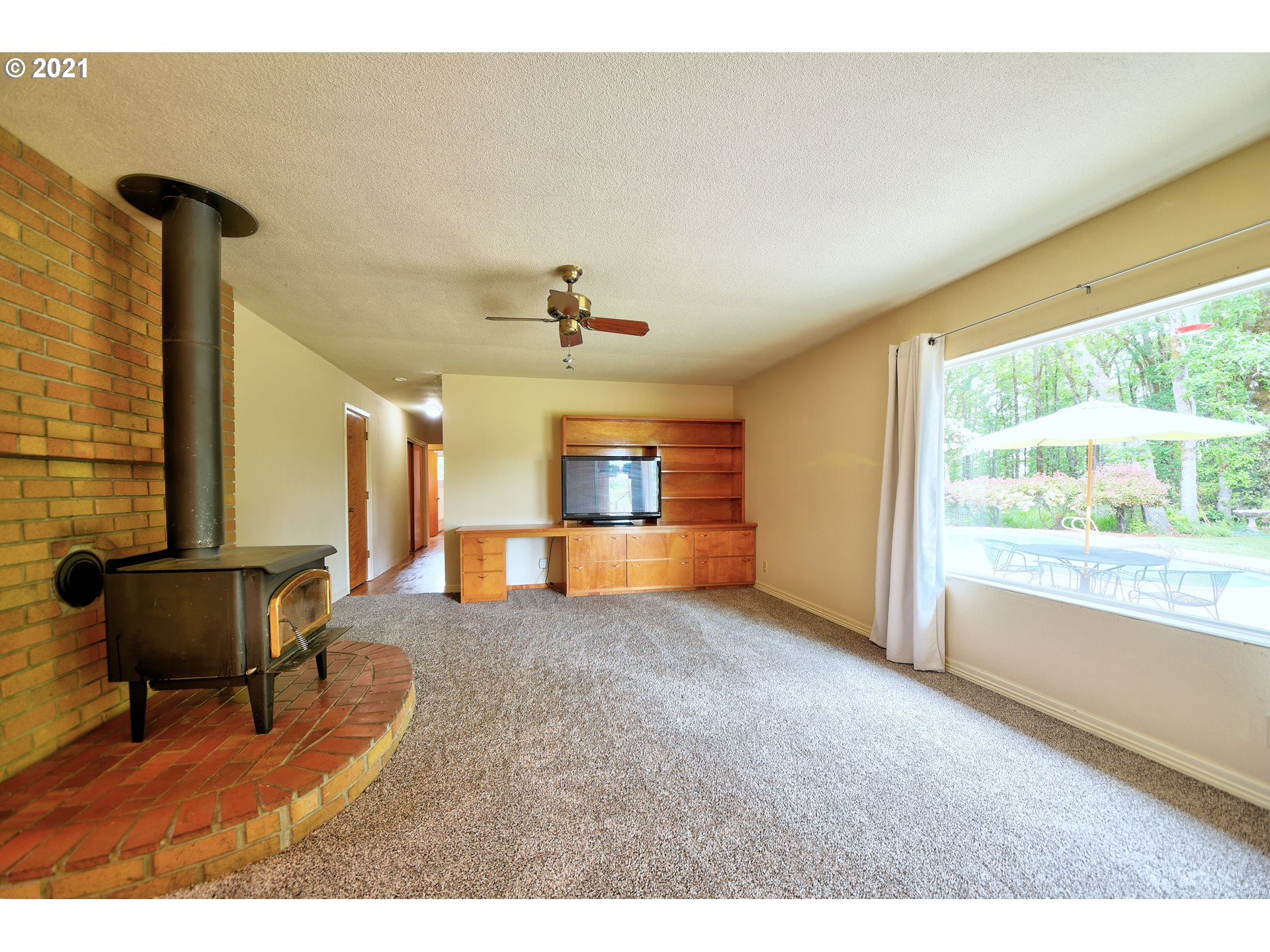 24837 Suttle Road Elmira, OR 97437 - Photo 10 of 32 Gallery Image 10