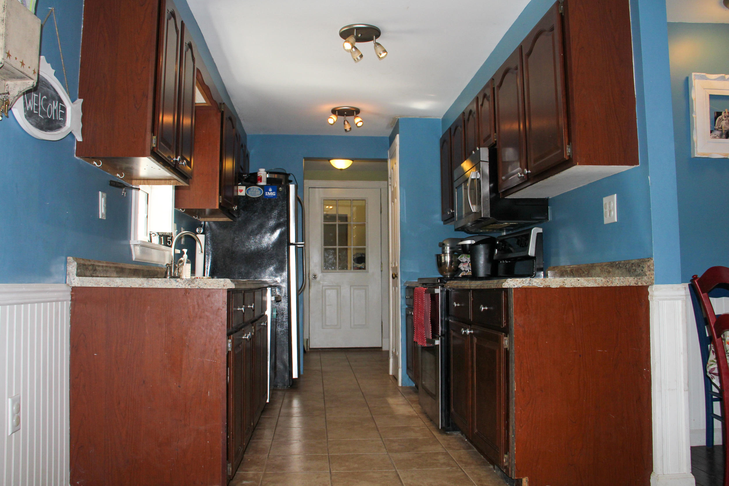 260 Cobb Hill Road Otisfield, ME 04270 - Photo 10 of 34 kitchen