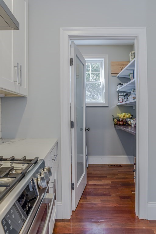 330 Ridge Street Arlington, MA 02474 - Photo 11 of 42