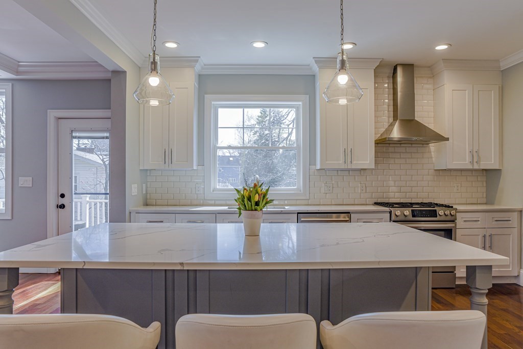 330 Ridge Street Arlington, MA 02474 - Photo 9 of 42