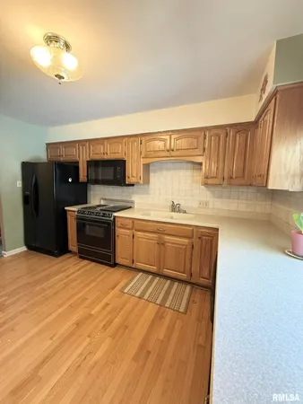 $239,900 | 1008 Jeffrey Drive, Carterville, IL 62918