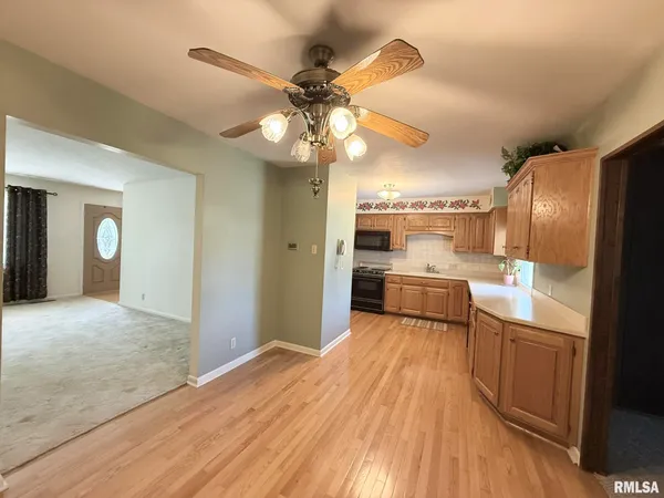 $239,900 | 1008 Jeffrey Drive, Carterville, IL 62918