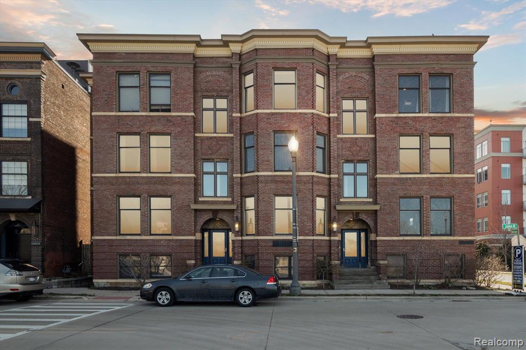 112 Watson Street, Unit 27 Detroit, MI 48201 - Photo 3 of 26