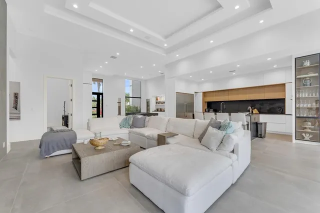 $4,495,000 | 923 Eve Street, Delray Beach, FL 33483