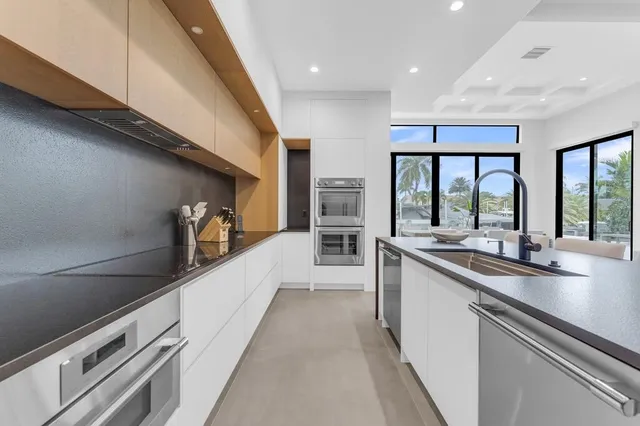 $4,495,000 | 923 Eve Street, Delray Beach, FL 33483