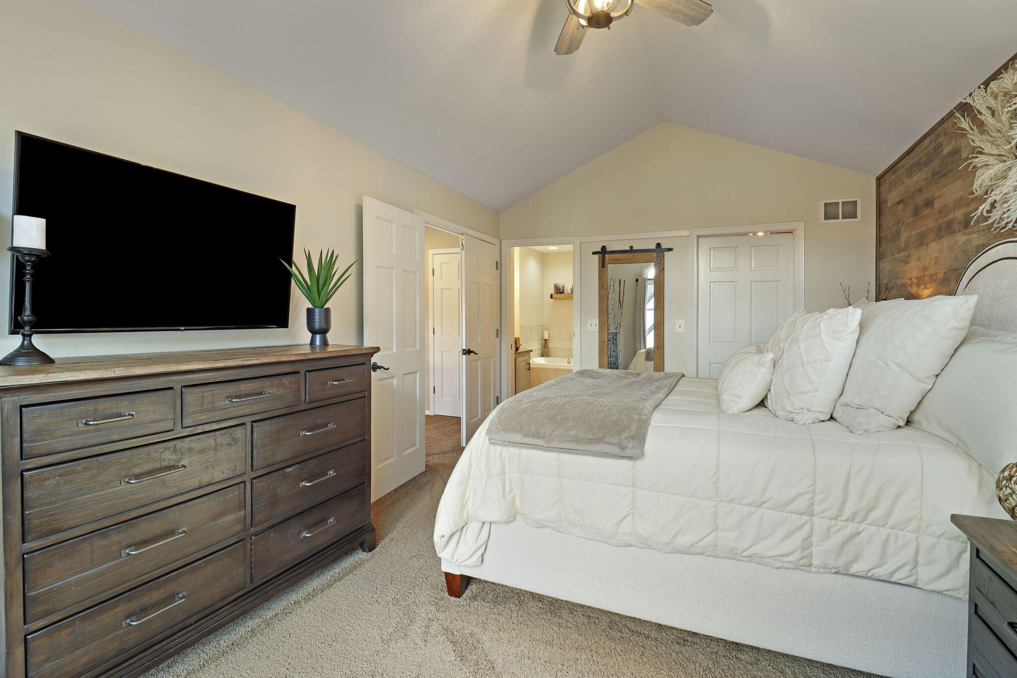 4366 86th Street Pleasant Prairie, WI 53142 - Photo 23 of 49 Primary Bedroom