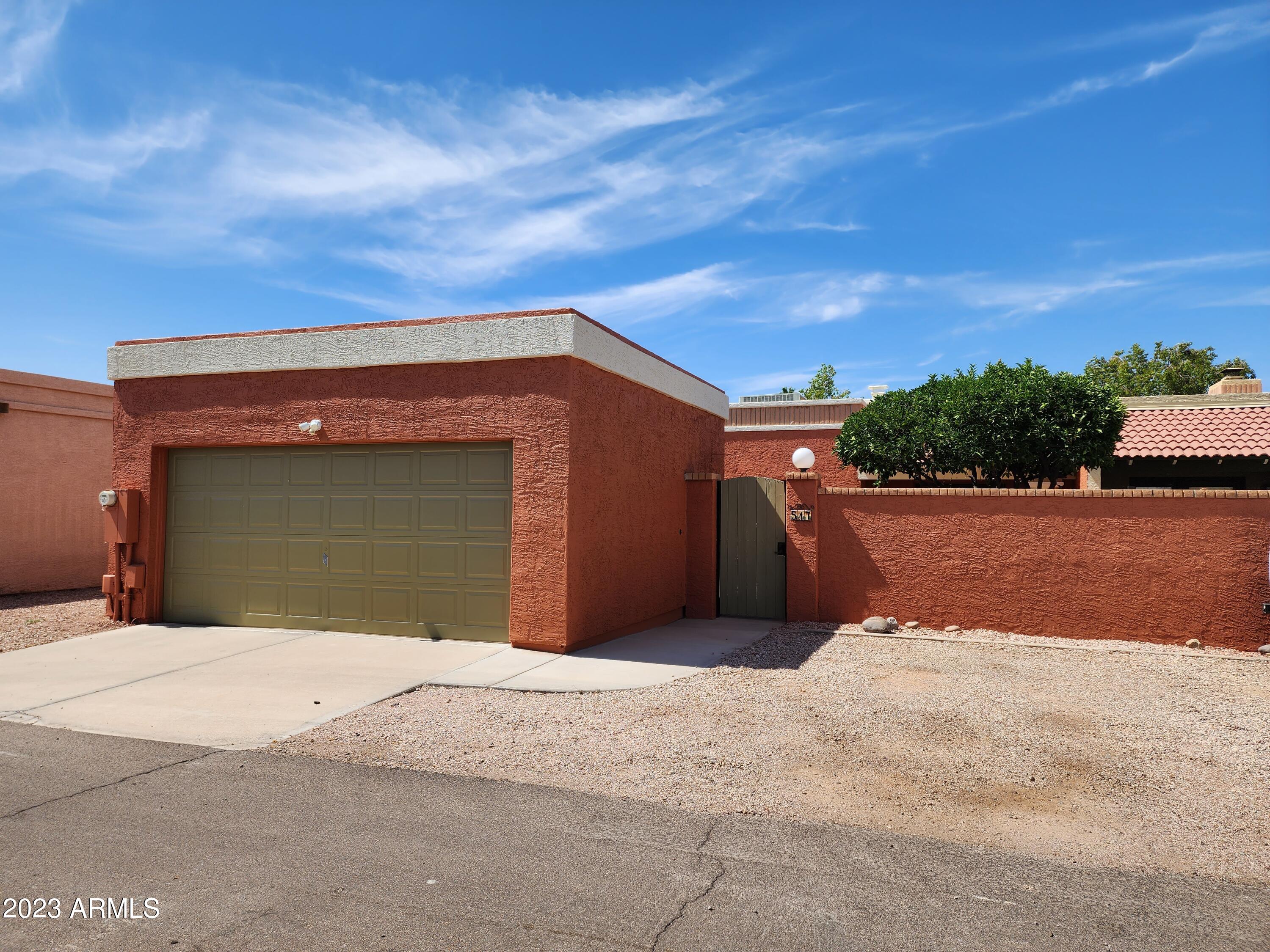 517 West Knox Road Chandler, AZ 85225 - Photo 8 of 14 a view of a house with a yard