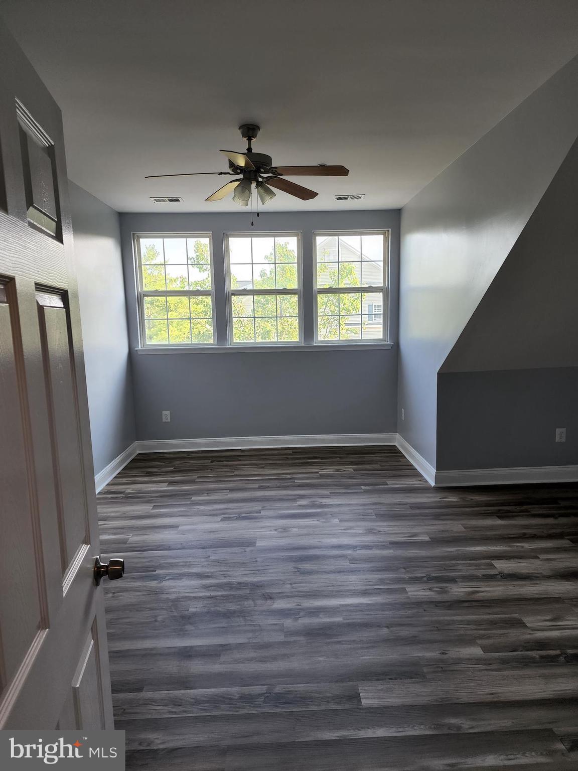 832 Estuary Drive Odenton, MD 21113 - Photo 20 of 27 Master bedroom