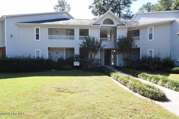 $1,300 | 3304 Mulberry Lane, Unit E, Greenville, NC 27858