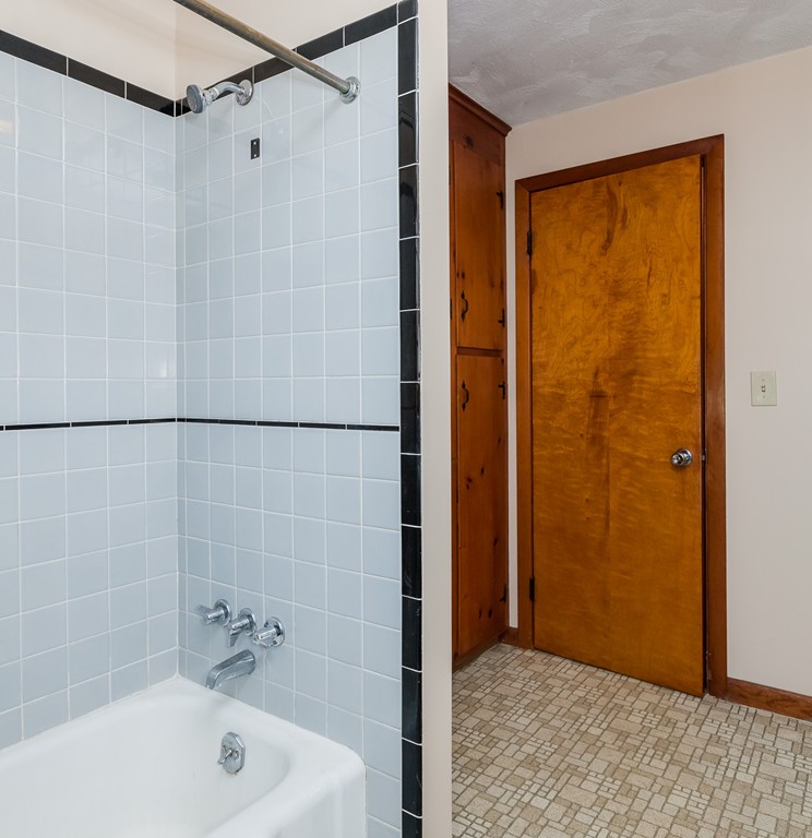 401 Kennedy Road Northampton, MA 01053 - Photo 22 of 22