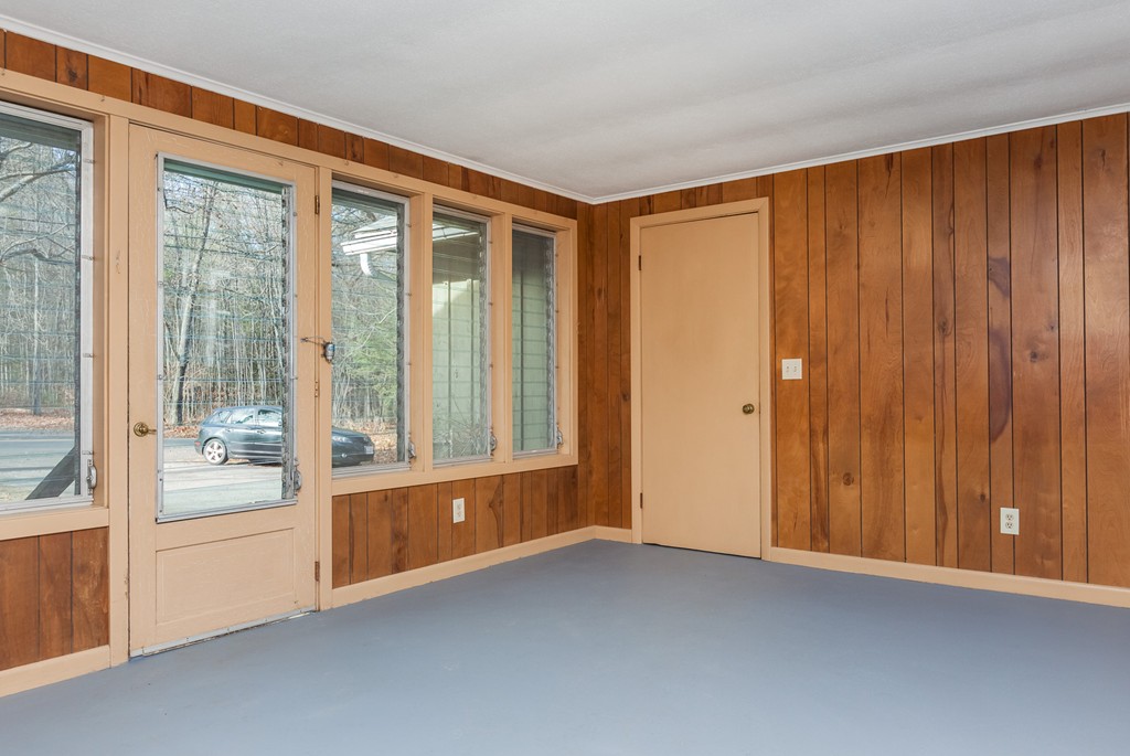 401 Kennedy Road Northampton, MA 01053 - Photo 6 of 22