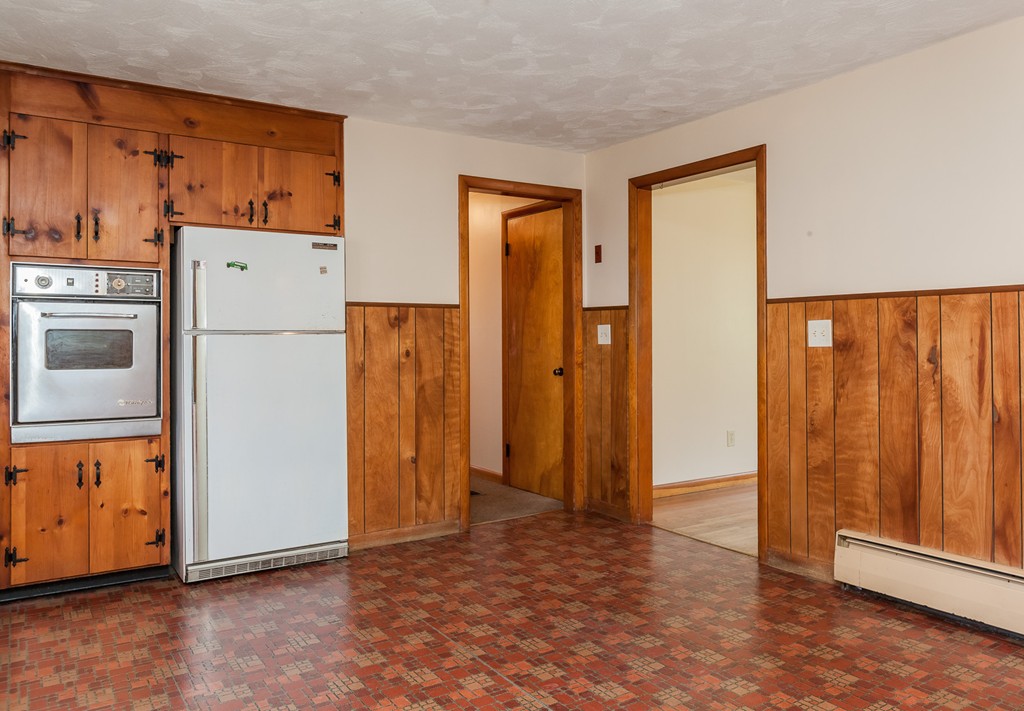401 Kennedy Road Northampton, MA 01053 - Photo 10 of 22
