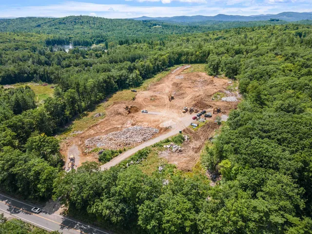 $200,000 | Endicott Street North, Laconia, NH 03246