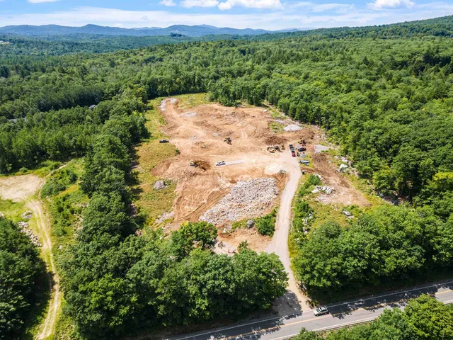 $200,000 | Endicott Street North, Laconia, NH 03246