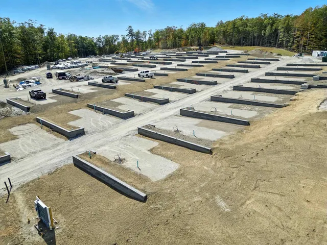 $200,000 | Endicott Street North, Laconia, NH 03246