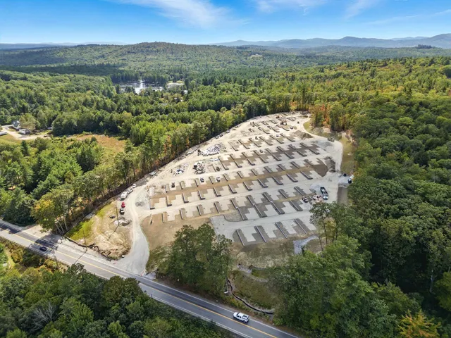 $200,000 | Endicott Street North, Laconia, NH 03246