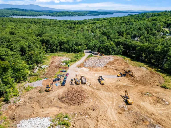 $200,000 | Endicott Street North, Laconia, NH 03246