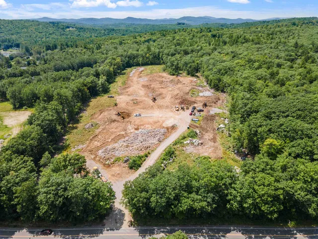 $200,000 | Endicott Street North, Laconia, NH 03246