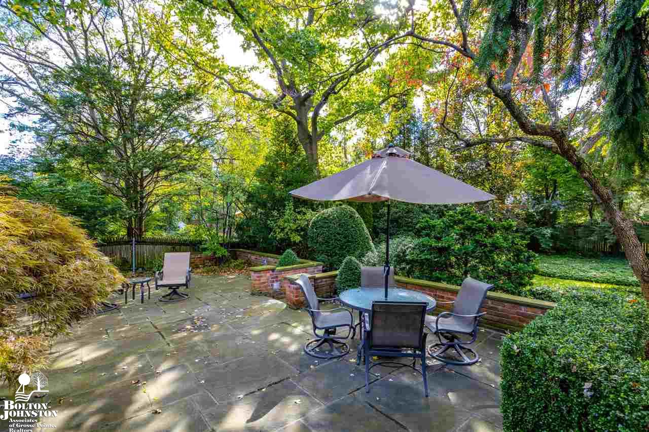 193 Merriweather Road Grosse Pointe Farms, MI 48236 - Photo 57 of 68