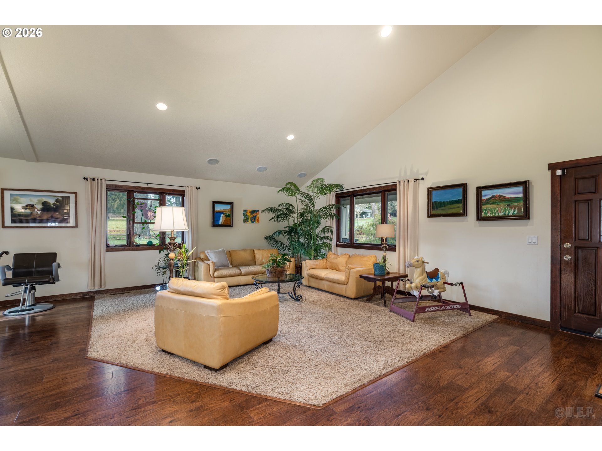 33506 Rodney Street Warren, OR 97053 - Photo 5 of 38 Living Room