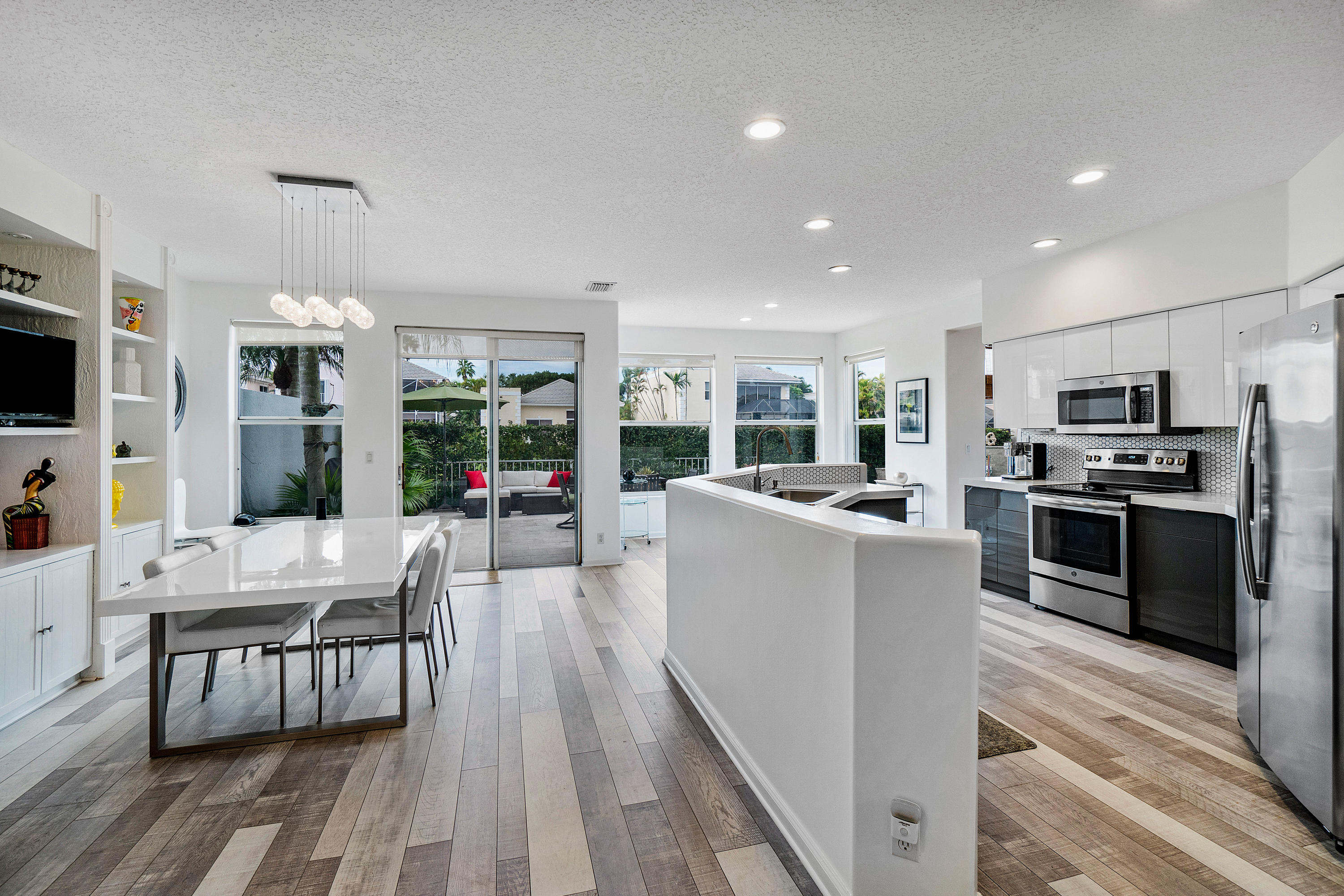 8009 Travelers Tree Drive Boca Raton, FL 33433 - Photo 12 of 44 8009-Travlers-Tree-Dr-Boca-Raton-33433
