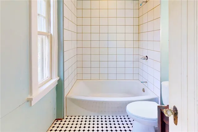 $220,000 | 722 West Walnut Street, Nevada, MO 64772